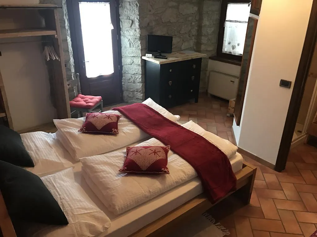 Casa Benassi ,Room&Suite , Con Piscina Riolunato Panzió